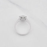 Anillo Flor Diamantes 98 Pts 3.85 g / T6 3/4 Oro Blanco 18K