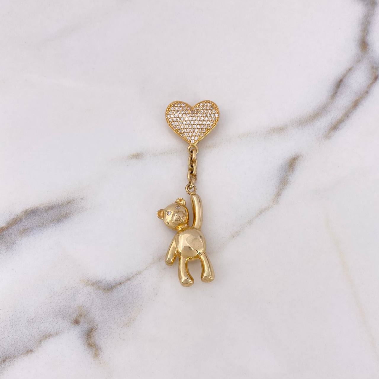 Dije Oso Globo Corazon 7.35gr / 5.3cm / Circones Blancos Oro Amarillo 18K $