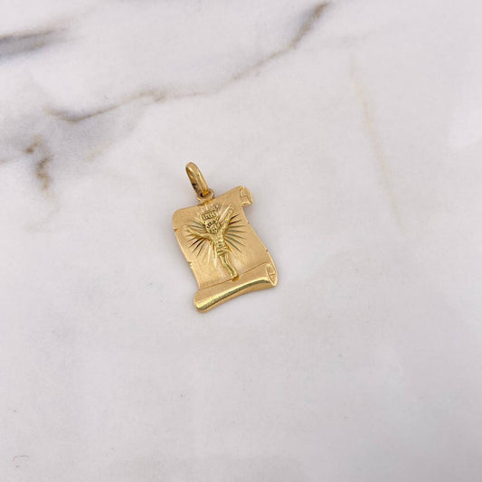 Pendant Parchment Plate Christ 4.1gr / 3.1cm / 18K Yellow Gold #