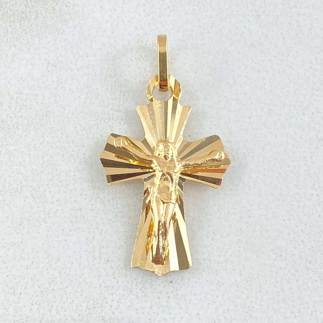 Pendant Christ Cross 1.1gr / 2.5cm (1.0in) / 18K Gold