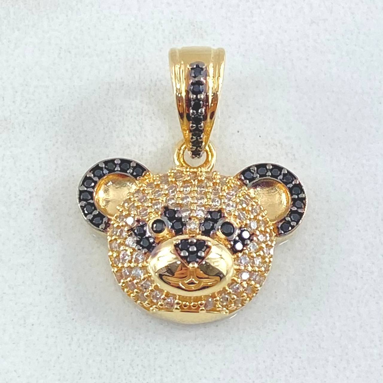 Pendant 3.95gr / 0.9in / 18K Gold