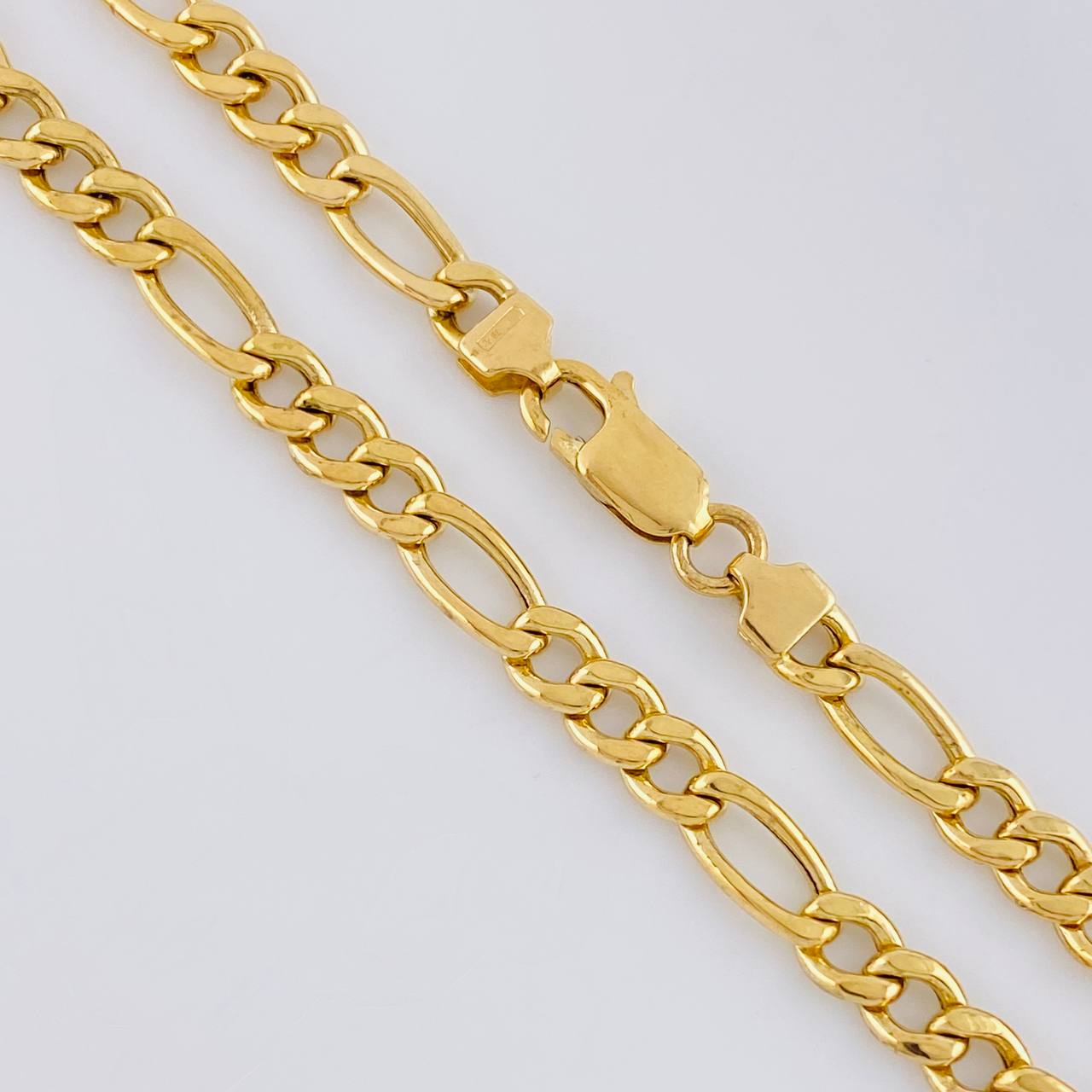 Cadena Figaro 14.35 g / 25 in / 4.6 mm Oro Amarillo 18K