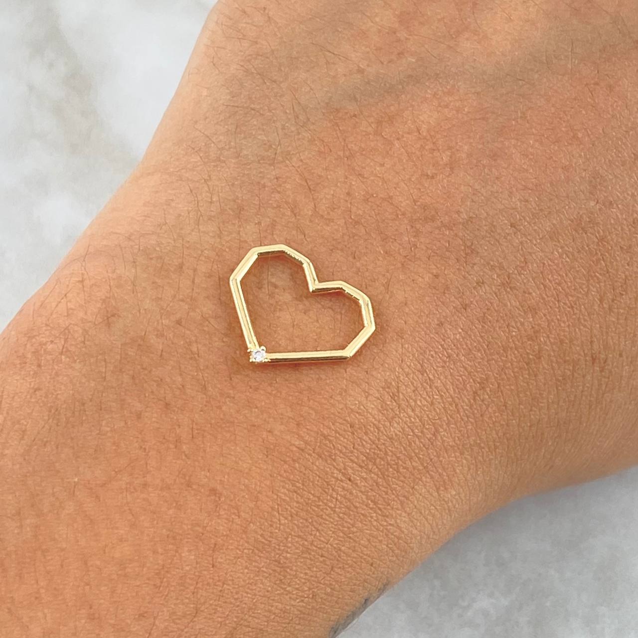 Charm Checkered Heart 0.9gr / 1.5cm / White Zircon 18K Yellow Gold *