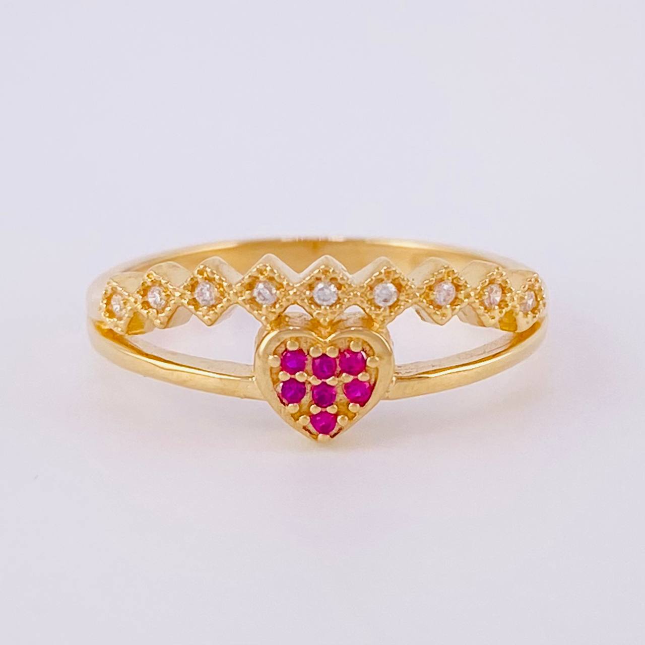 Anillo Corazón Chispeado 3.1g / T7 3/4 Oro Amarillo 18K