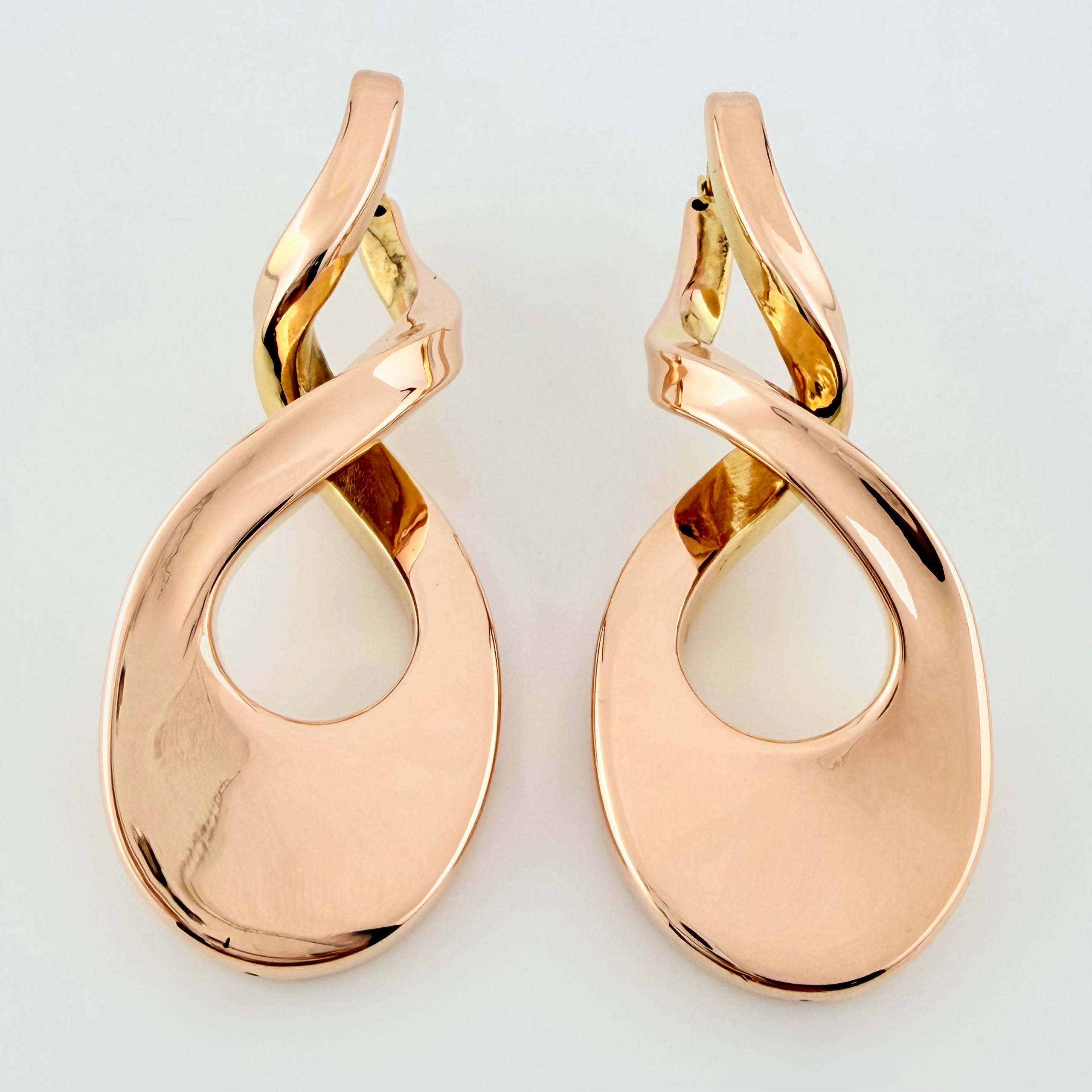 Hoop Earrings 7.75gr / 2.3in / 18K Gold +4©