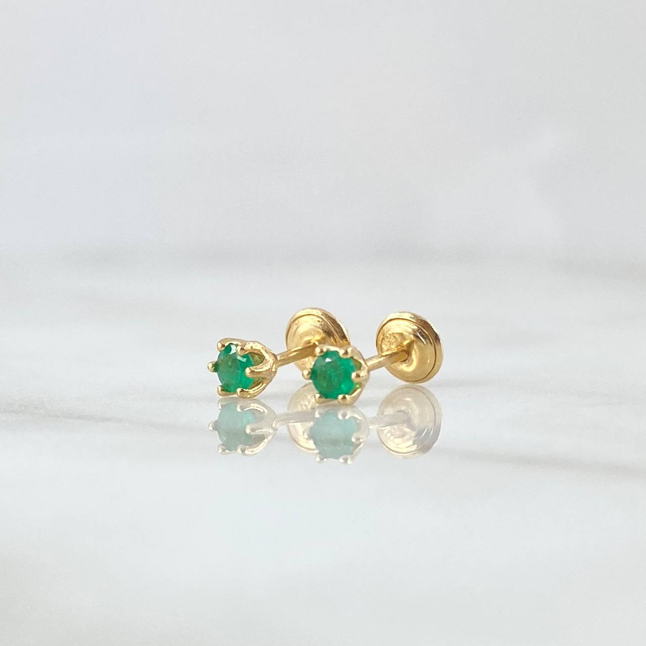 Topos Piedra 0.9gr / 3.6mm Esmeraldas 7pts Oro Amarillo 18K (Joya)