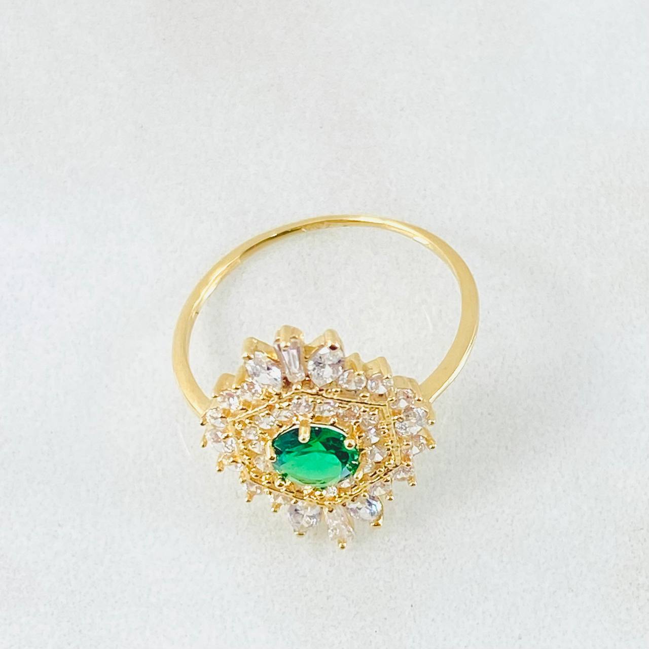 Anillo Nevada Hexagonal 2.25gr / T6 1/4 / Oro Amarillo 18K ©