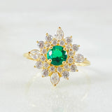 Anillo Flor Estrellada 1.7gr / T4 / Oro Amarillo 18K ©