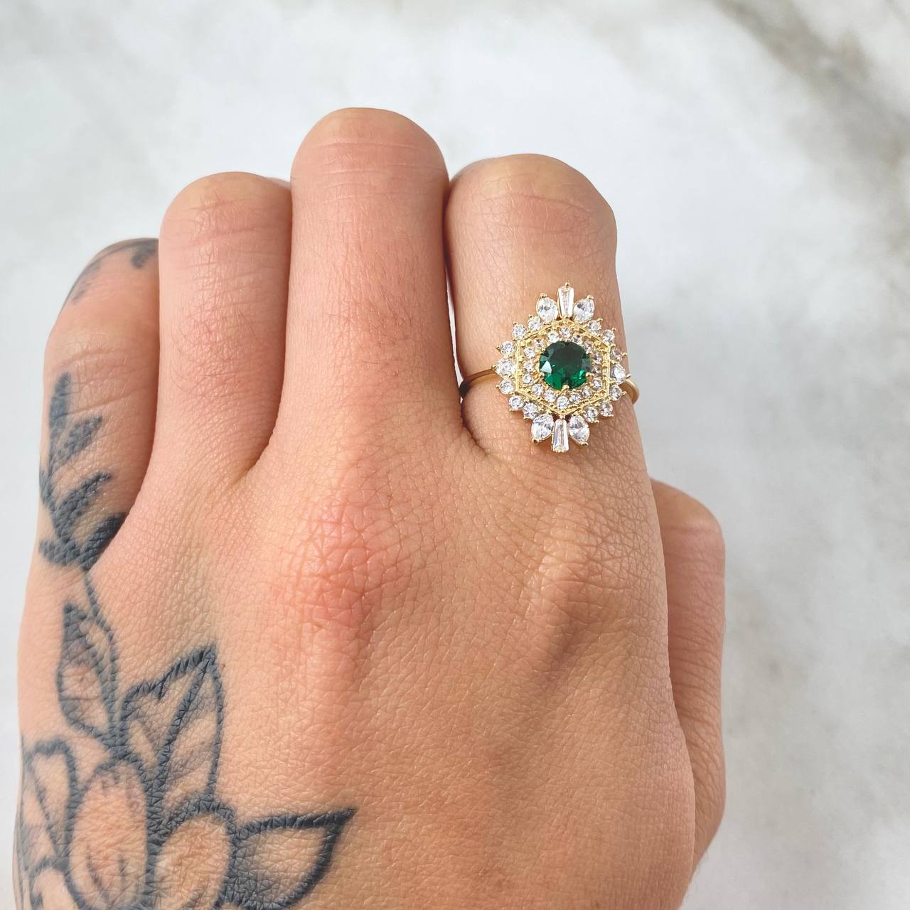 Anillo Nevada Hexagonal 2.25gr / T6 1/4 / Oro Amarillo 18K ©