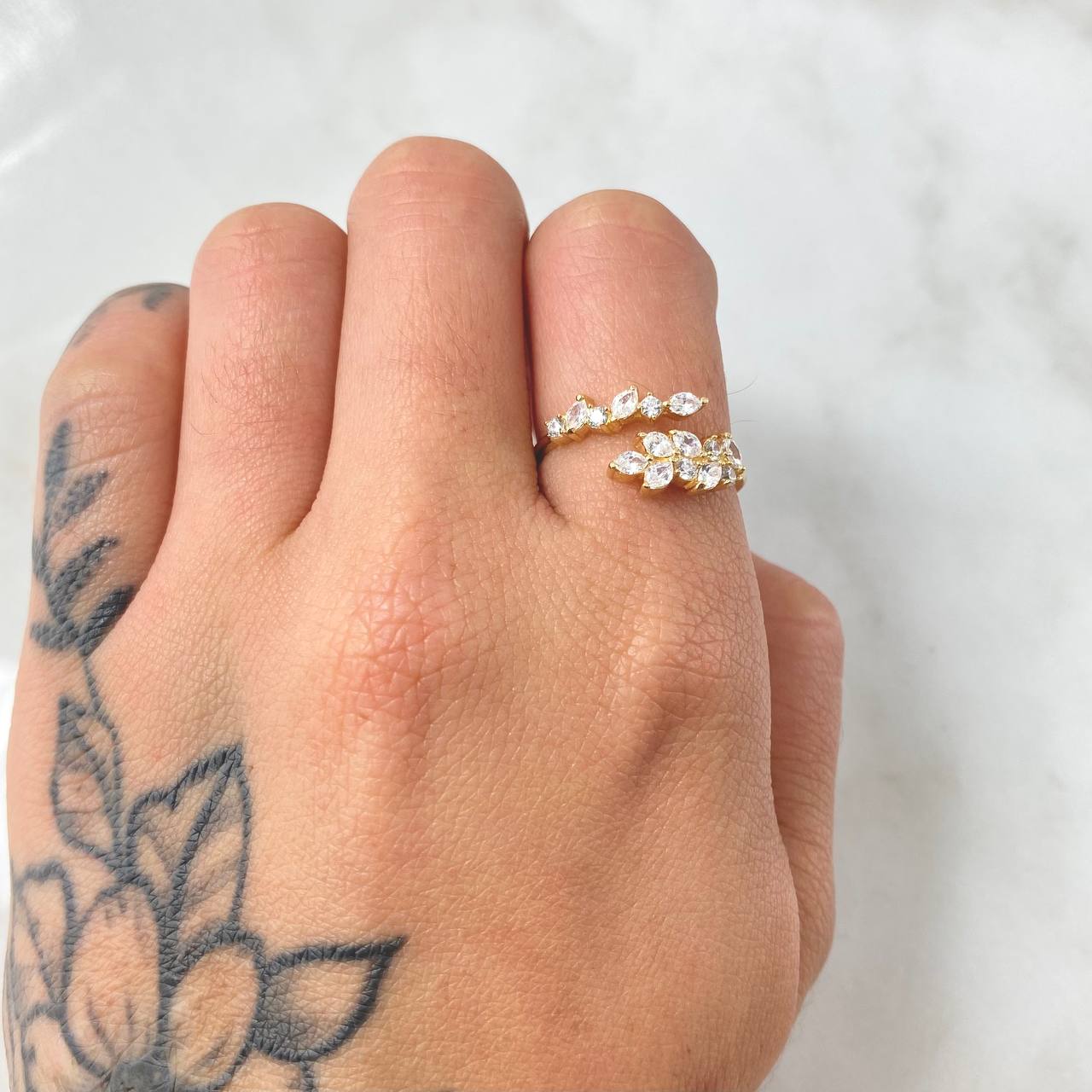 Anillo Espiga Seguida 2.25gr / T7 1/2 / Oro Amarillo 18K ©