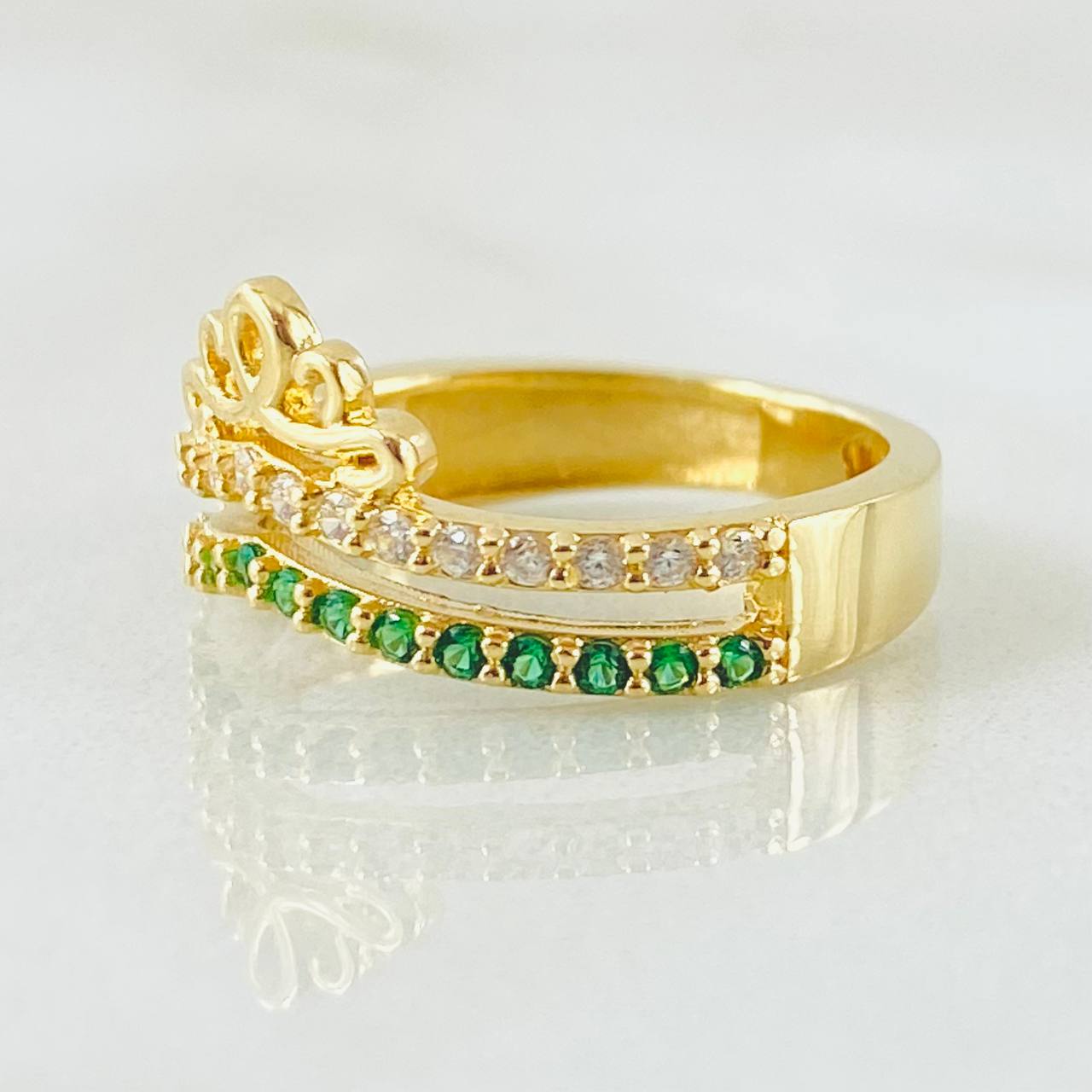 Crown Ring Pavonated 3.1gr / Size 4 1/2 / 18K Gold