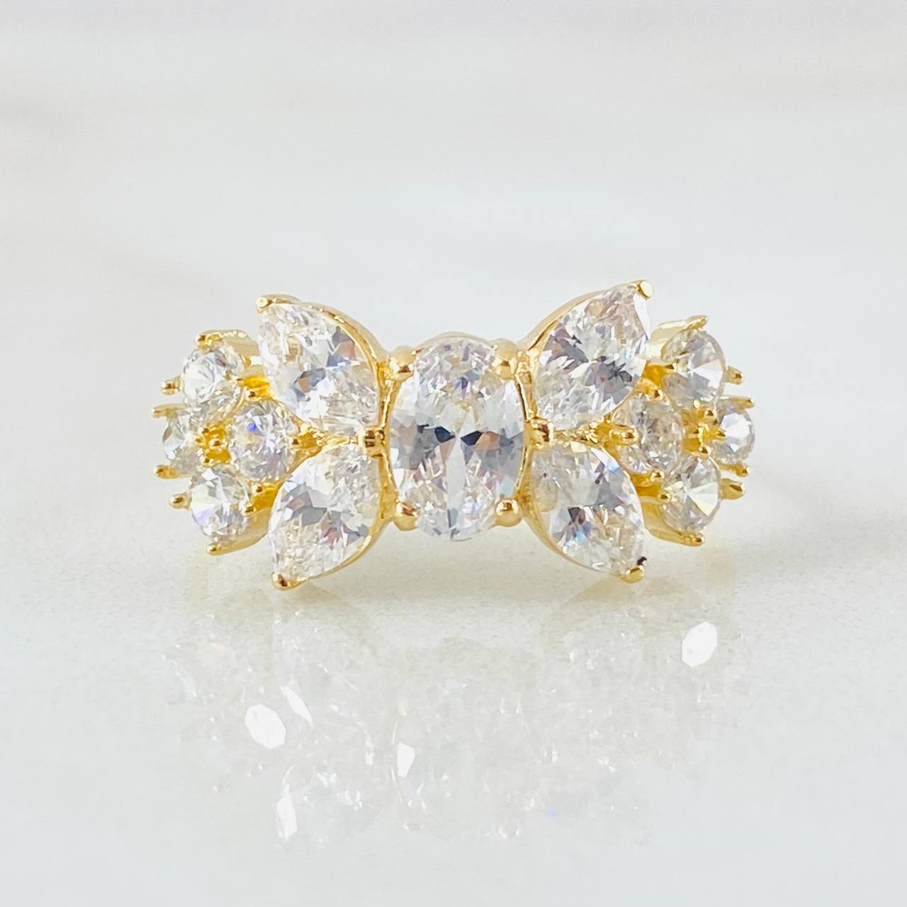 Anillo Hoja En Secuencia 2.6gr / T5 3/4 / Oro Amarillo 18K