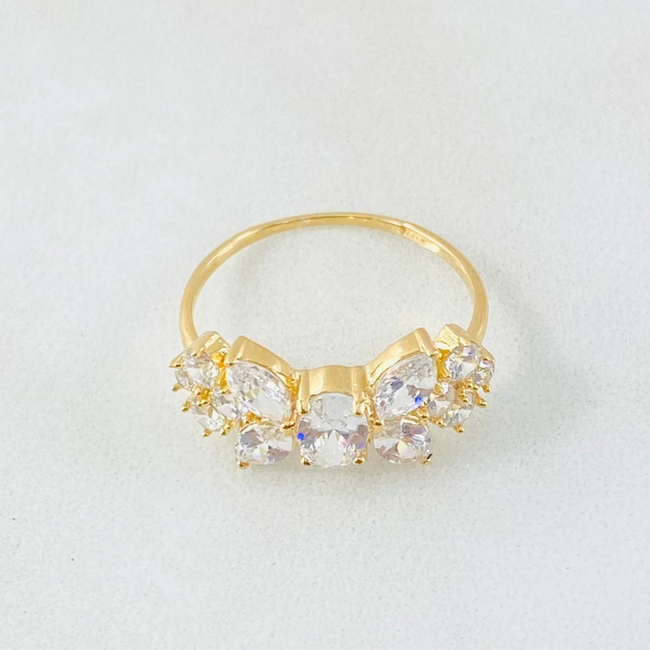 Anillo Hoja En Secuencia 2.6gr / T5 3/4 / Oro Amarillo 18K