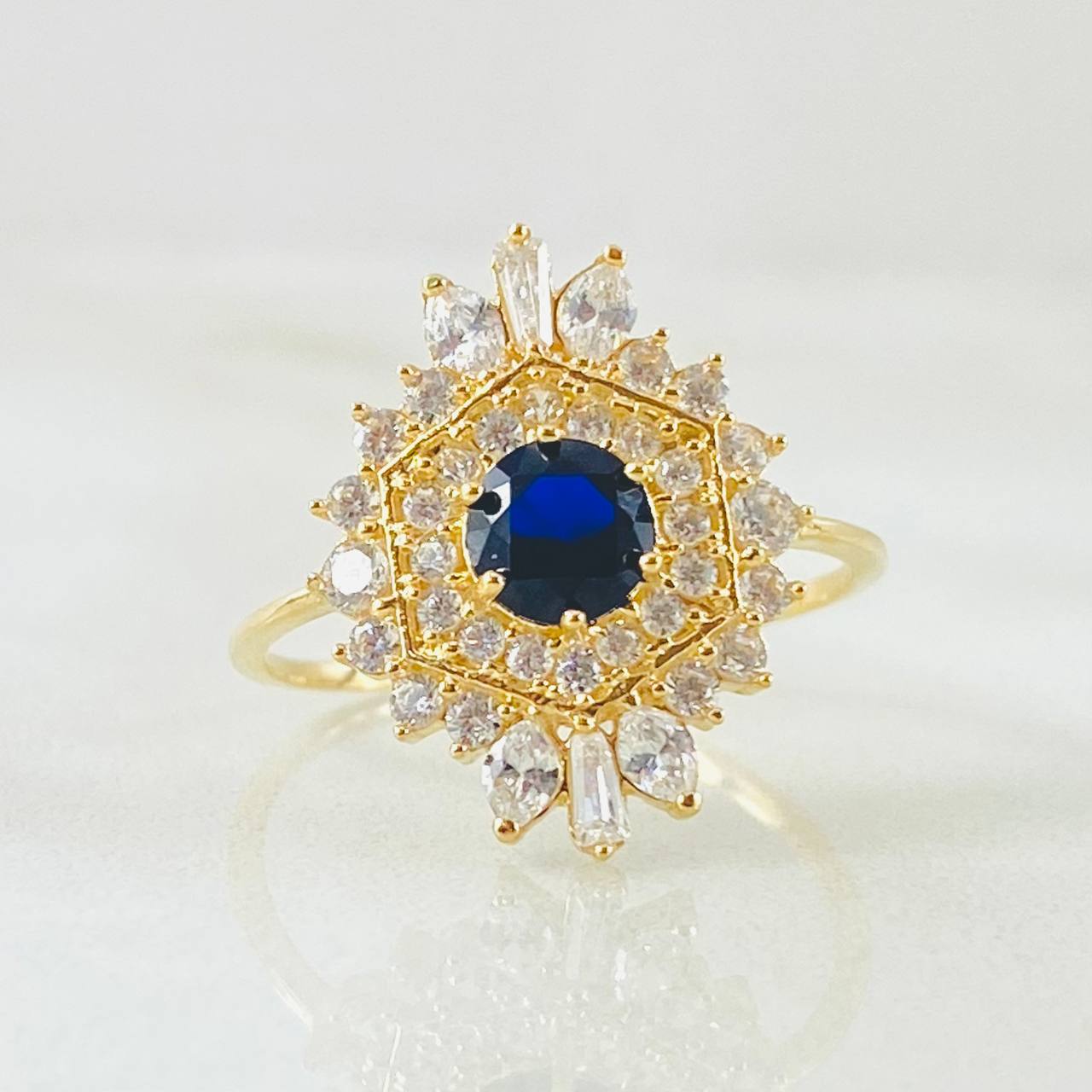 Anillo Nevada Hexagonal 2.35gr / T7 / Oro Amarillo 18K