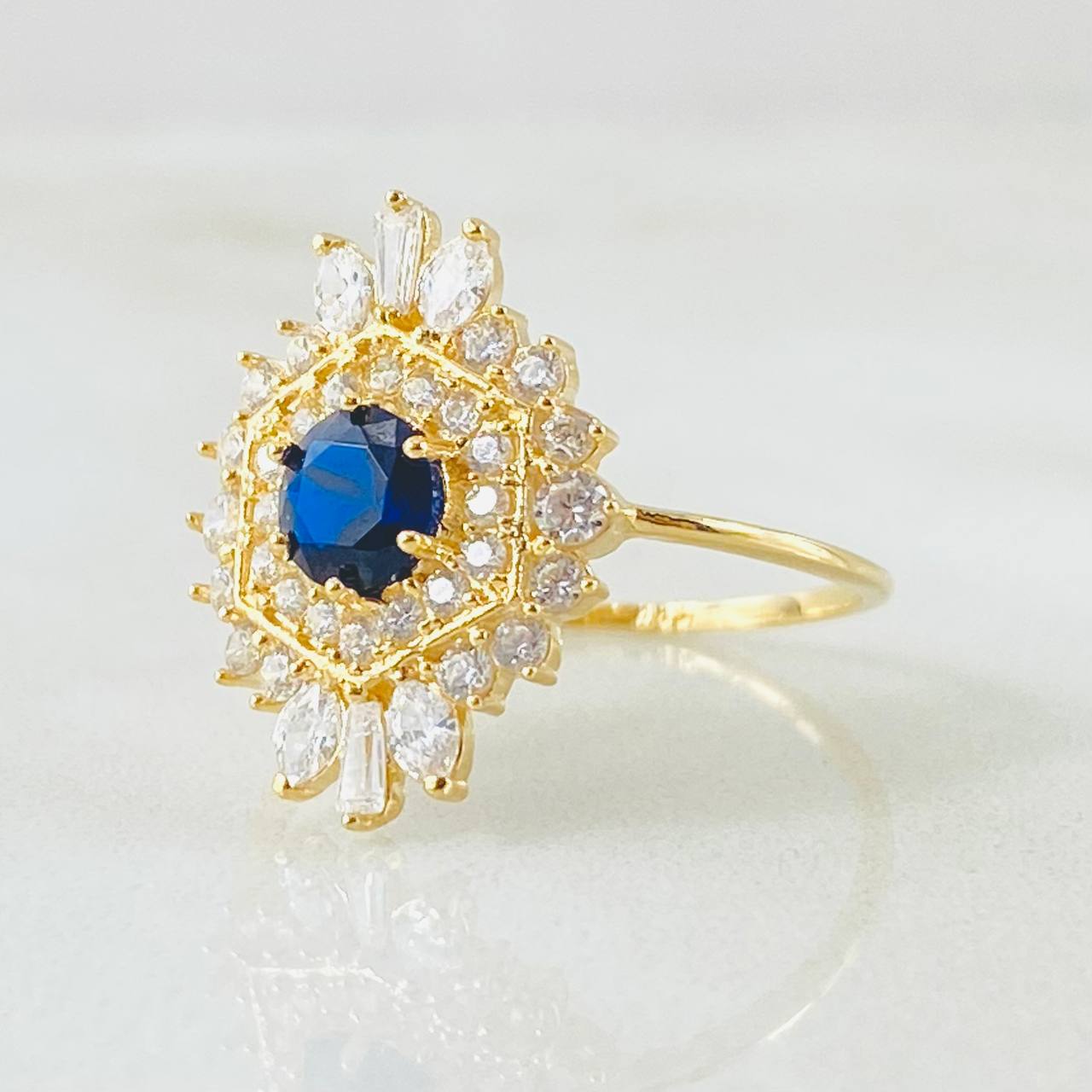 Anillo Nevada Hexagonal 2.35gr / T7 / Oro Amarillo 18K