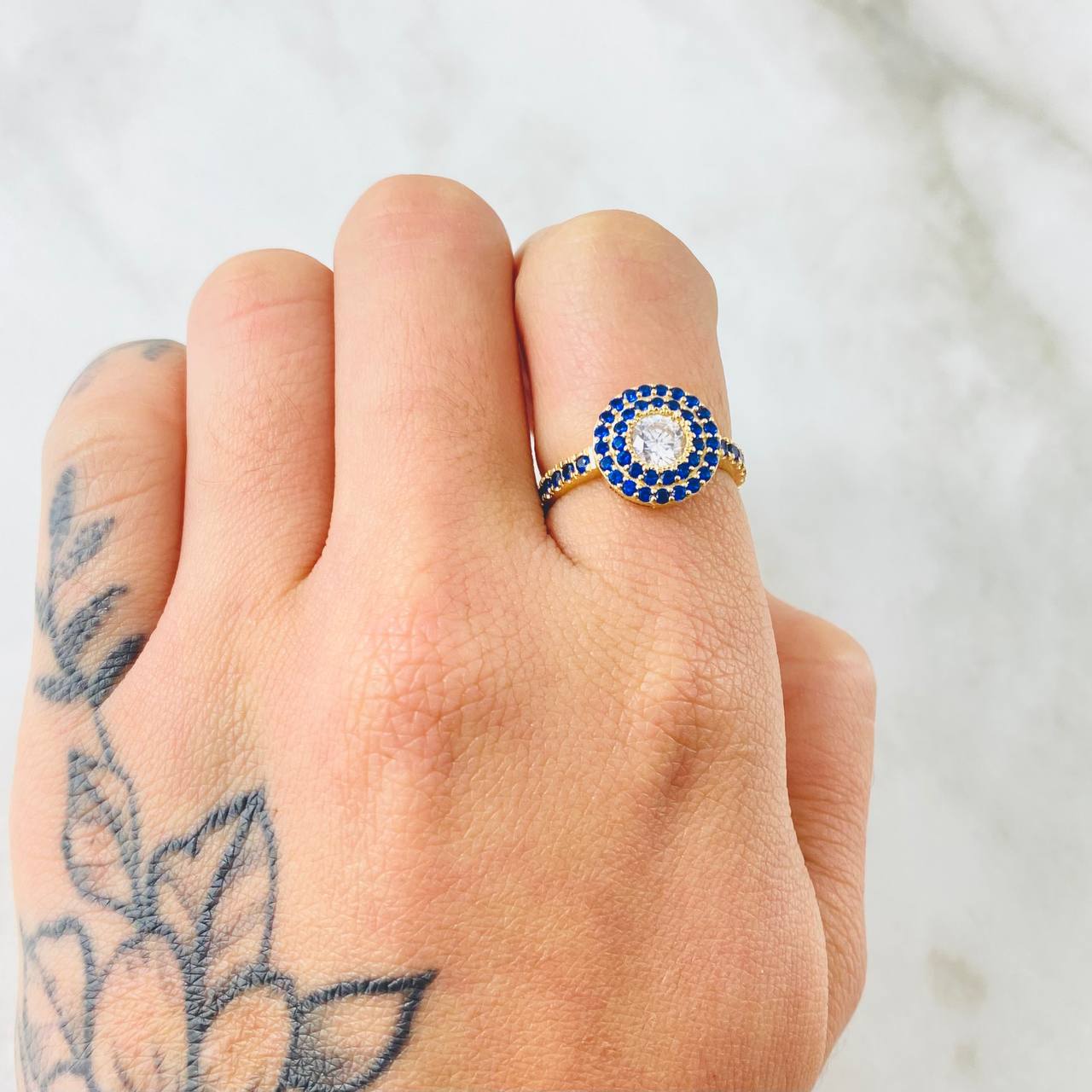 Anillo Halo Circular Túpido 4.15gr / T5 1/2 / Oro Amarillo 18K