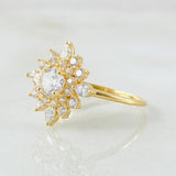 Anillo Flor Estrellada 1.9gr / T6 1/4 / Oro Amarillo 18K