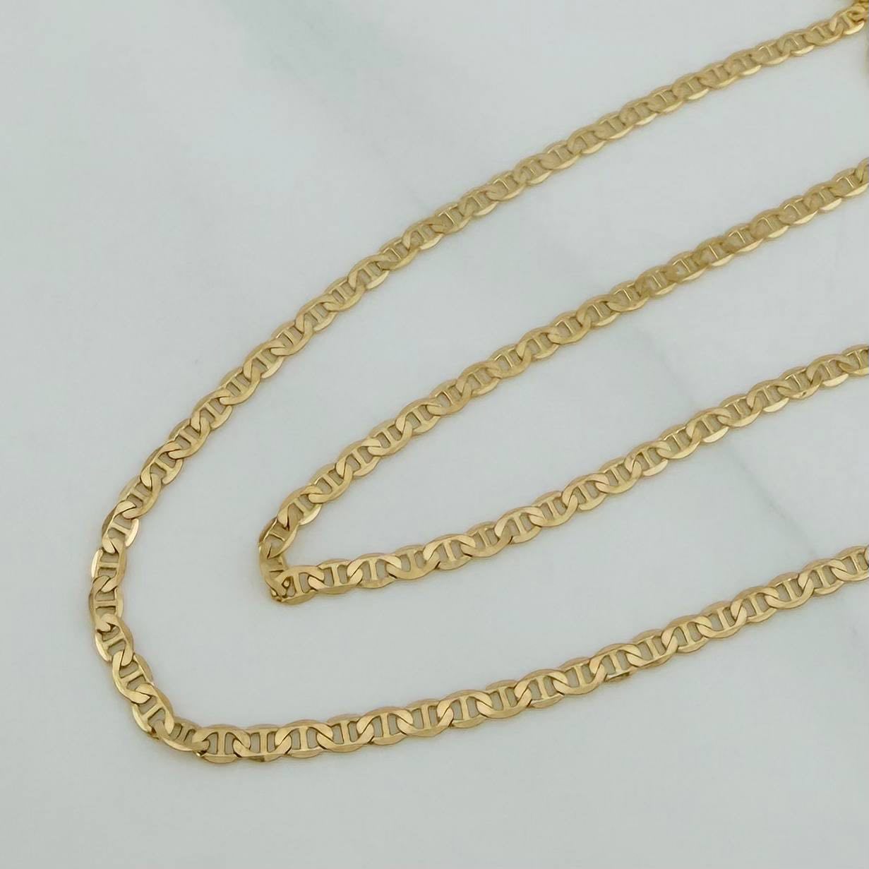 Cadena Escalera Plana 3.3 g / 23 3/4 in / 2.56 mm Oro Amarillo 18K