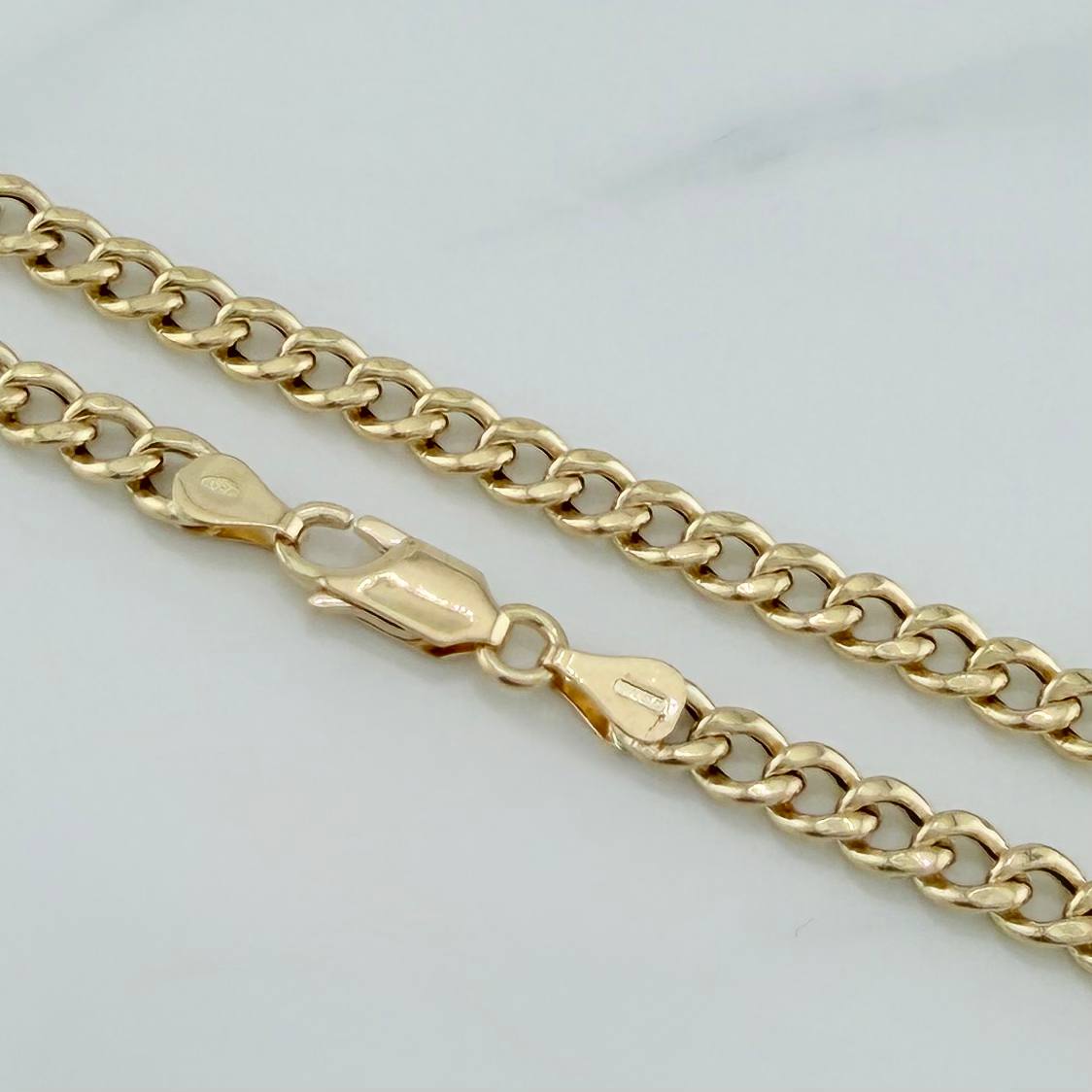 Cadena Cubana 20.6 g / 25 1/2 in / 3 mm Oro Amarillo 18K