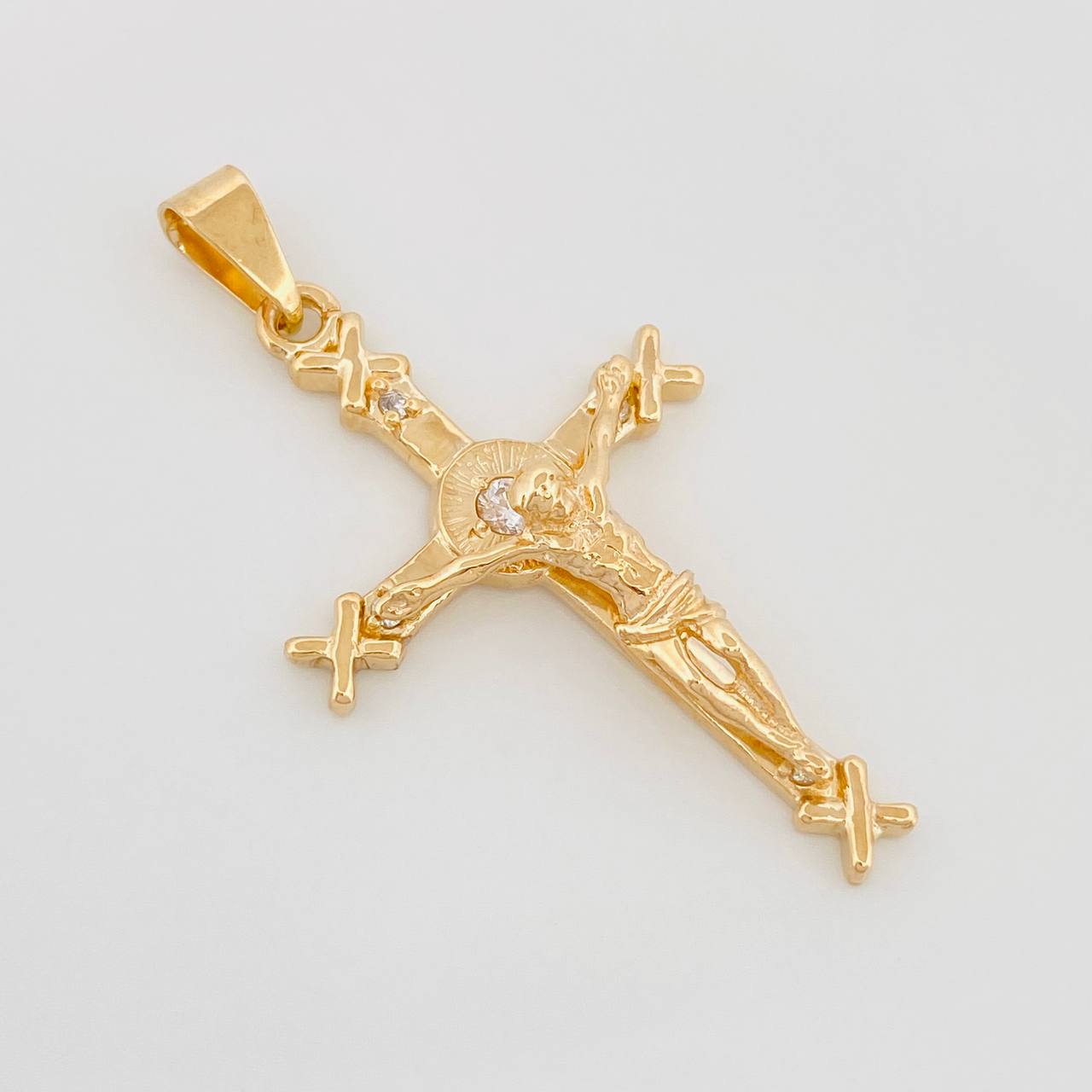 Dije Cristo Cruz 5.3 g / 1 3/4 in Oro Amarillo 18K