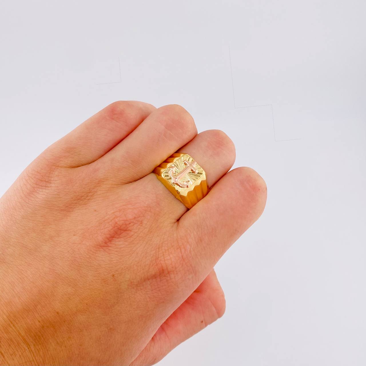 Anchor Signet Ring 2.95 g / T11 3/4 Two Yellow Pink Golds 18K