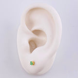 Topos Cuatro Garras Esmeralda 15Pts 0.65 g / in / 1.5 mm Oro Amarillo 18K