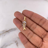 Pendant Fish Spines 1.95gr / 2.6cm / White Zircons Two-tone Yellow White 18K #