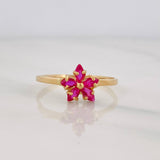 Flower Ring 1.45g / T7 1/2 Yellow Gold 18K