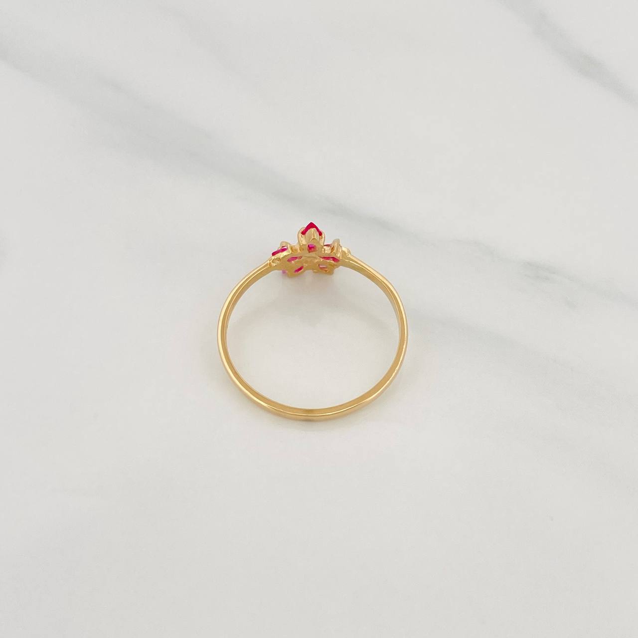 Flower Ring 1.45g / T7 1/2 Yellow Gold 18K