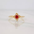 Flower Ring 1.9g / T7 1/2 Yellow Gold 18K
