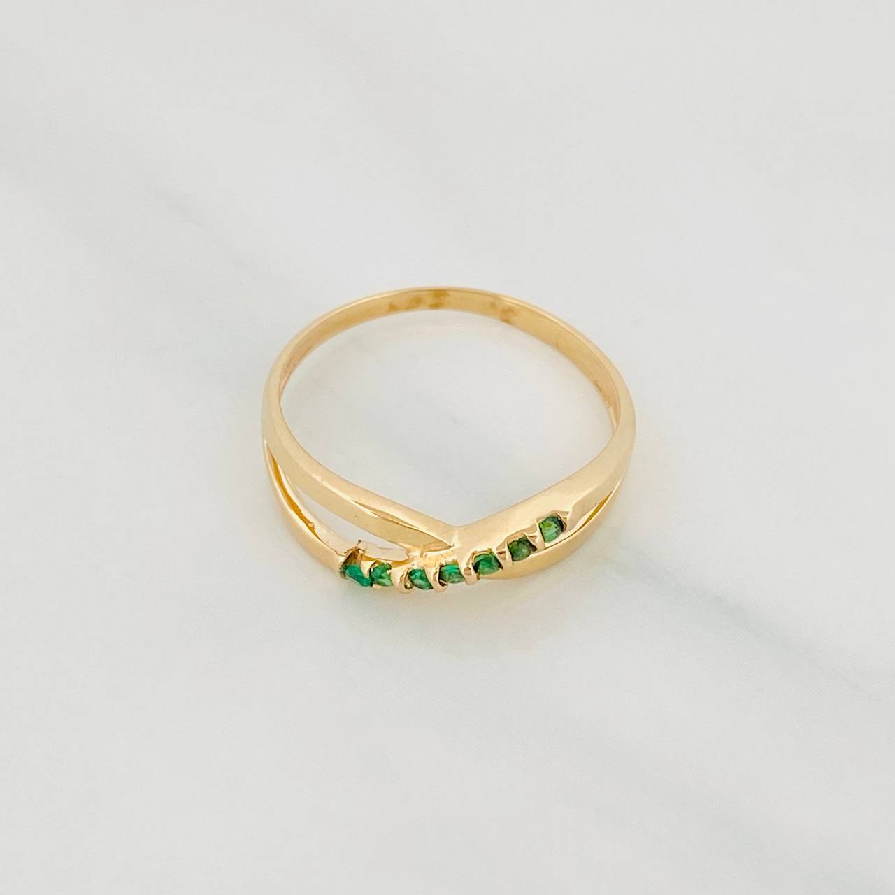 Anillo Infinito 1.65g / T6 1/2 Oro Amarillo 18K
