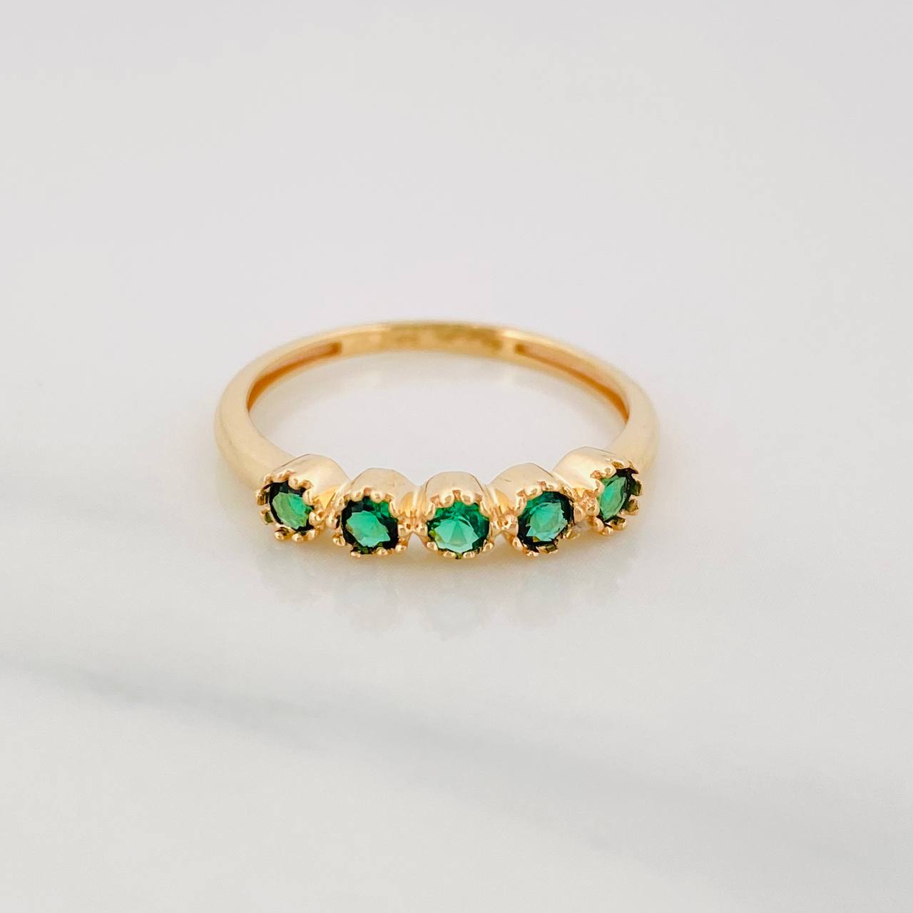 Estela Ring 1.4g / T5 3/4 Yellow Gold 18K