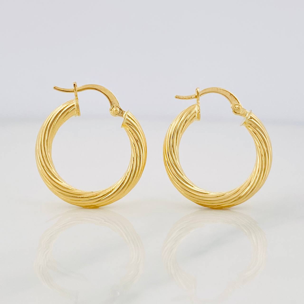 Hoop Earrings Sofi 2.3g / 3/4 in Yellow Gold 18K
