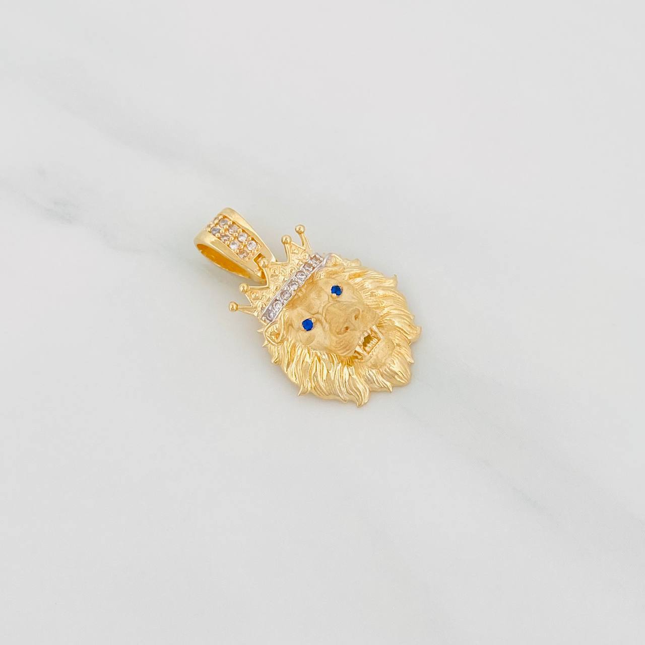 Pendant Lion 3.8g / 1 in Two Yellow White Golds 18K