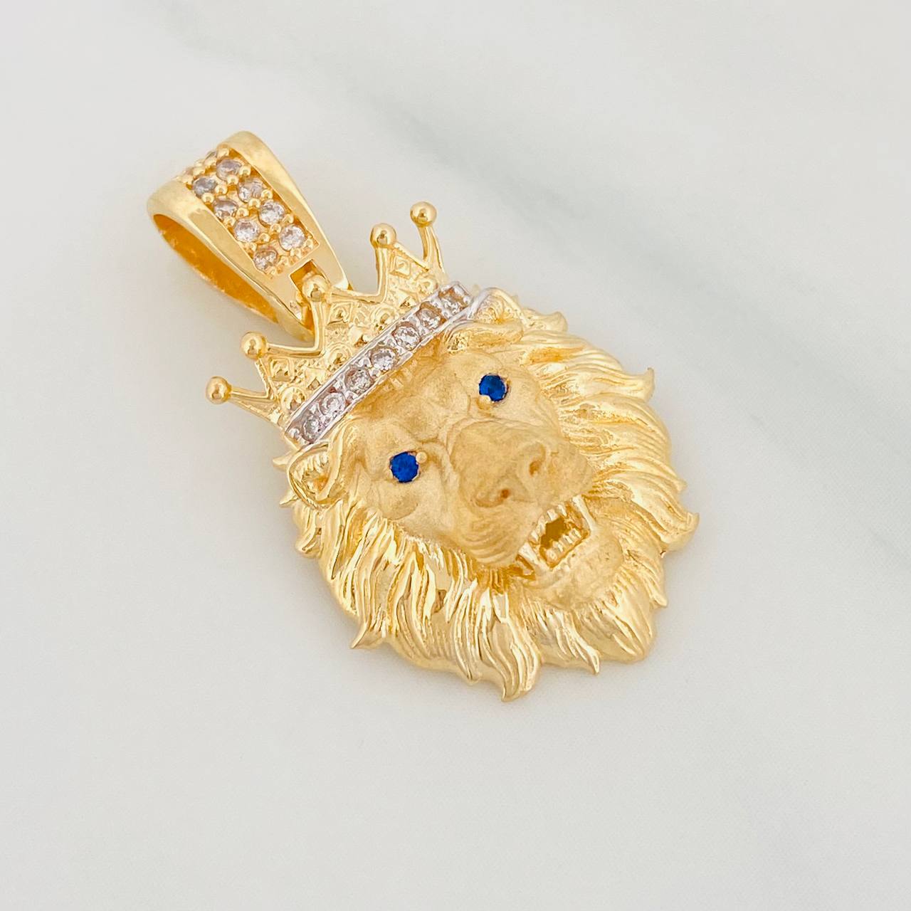 Pendant Lion 3.8g / 1 in Two Yellow White Golds 18K
