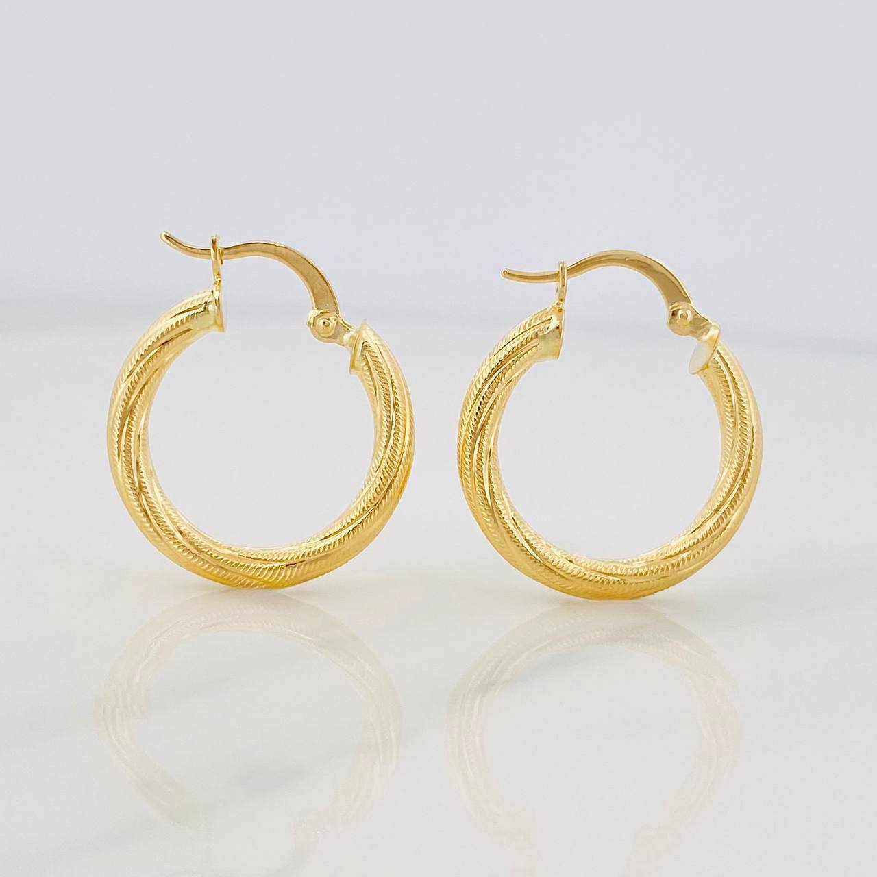 Hoop Earrings Lizy 2.1g / 3/4 in Yellow Gold 18K