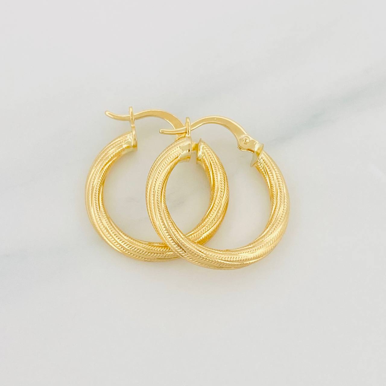 Hoop Earrings Lizy 2.1g / 3/4 in Yellow Gold 18K