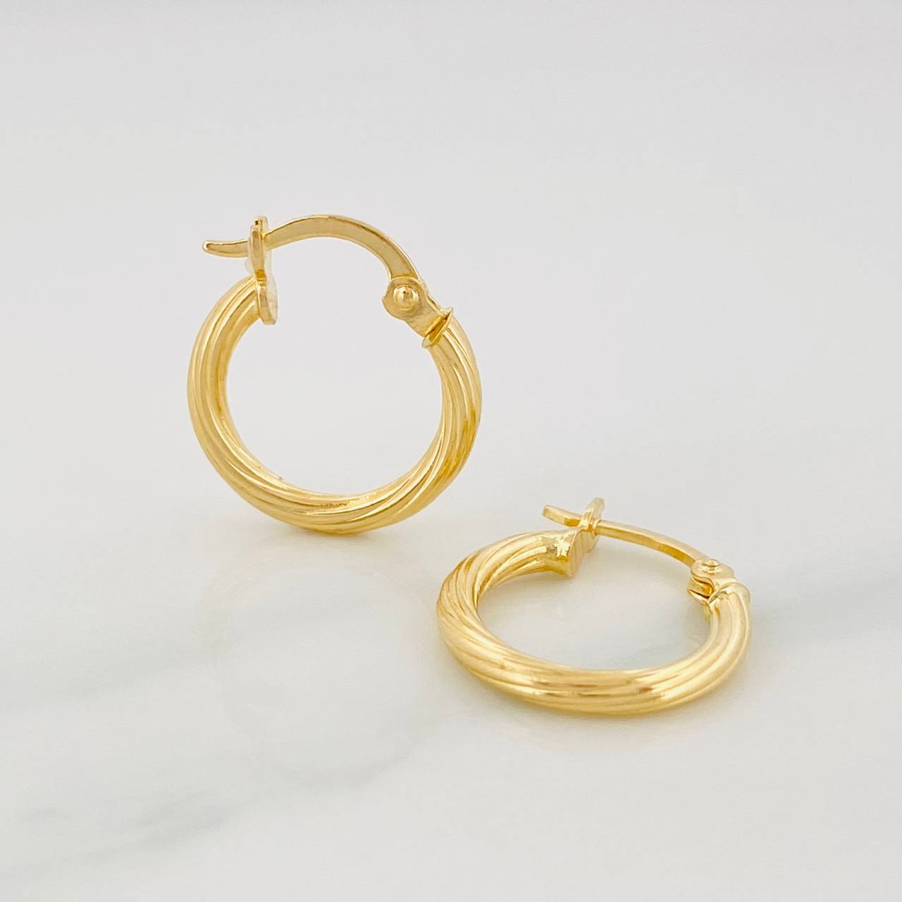 Candongas Sofi 1.1g / 1/2 in Oro Amarillo 18K