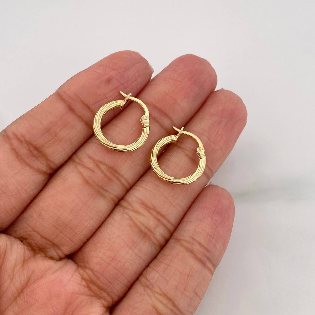 Candongas Sofi 1.1g / 1/2 in Oro Amarillo 18K