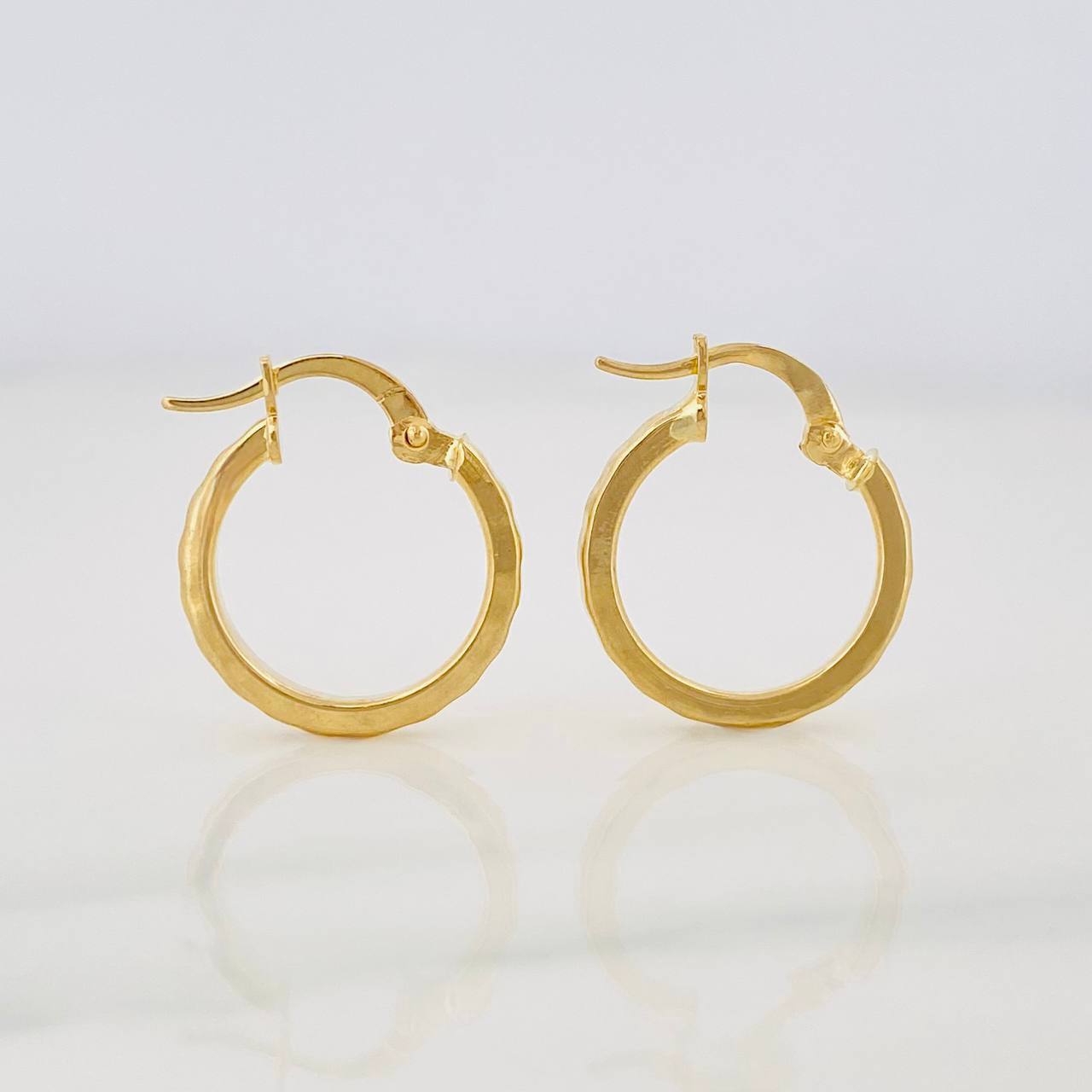 Hoop Earrings Somi 1.35g / 3/4 in Yellow Gold 18K