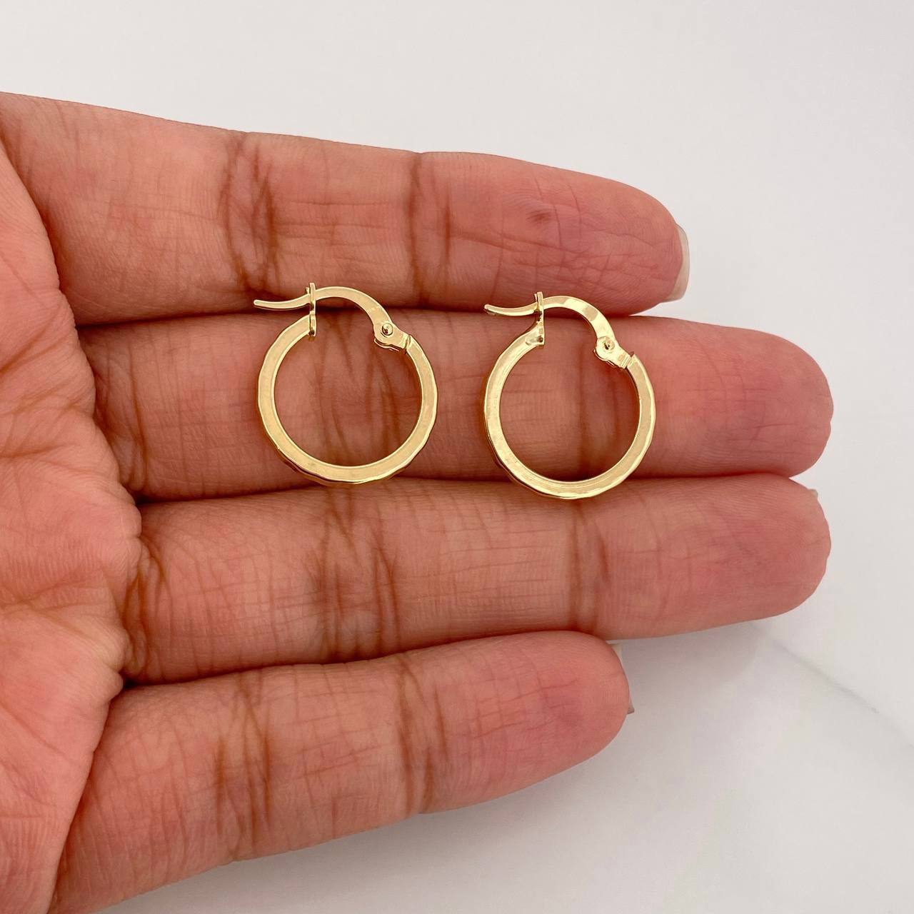 Hoop Earrings Somi 1.35g / 3/4 in Yellow Gold 18K