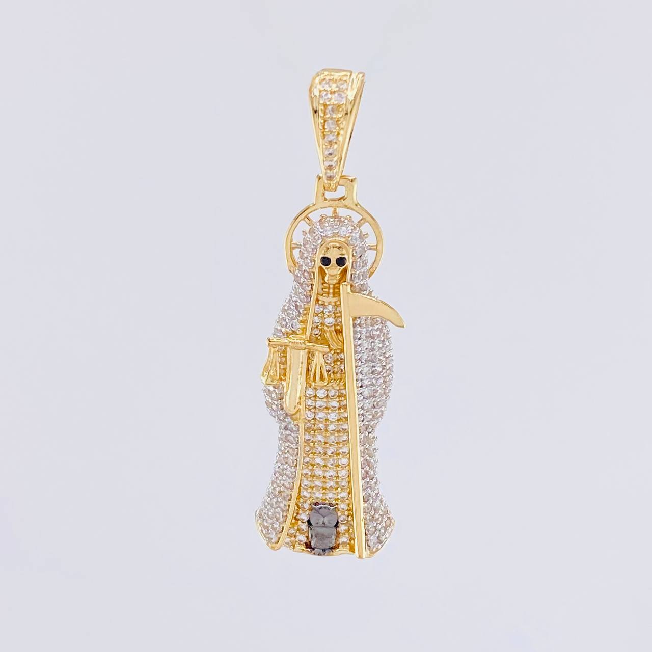 Dije Santa Muerte 7.6g / 1 3/4 in Dos Oros Amarillo Blanco 18K
