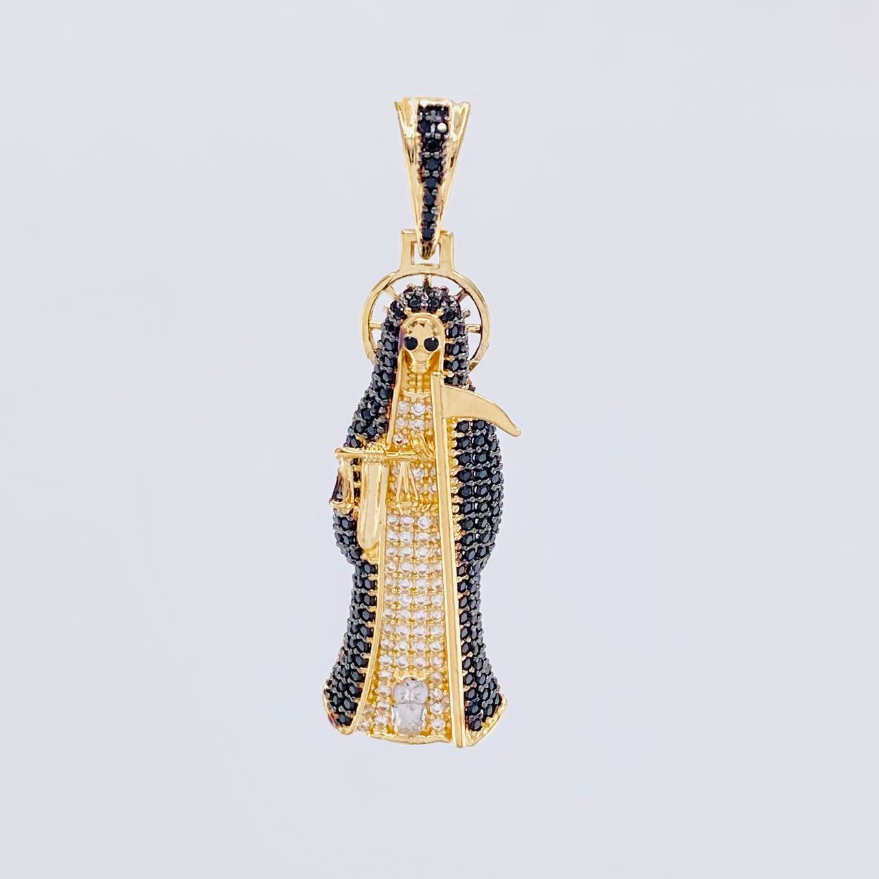 Pendant Santa Muerte 7.45g / 1 3/4 in Two-Tone Black Yellow 18K