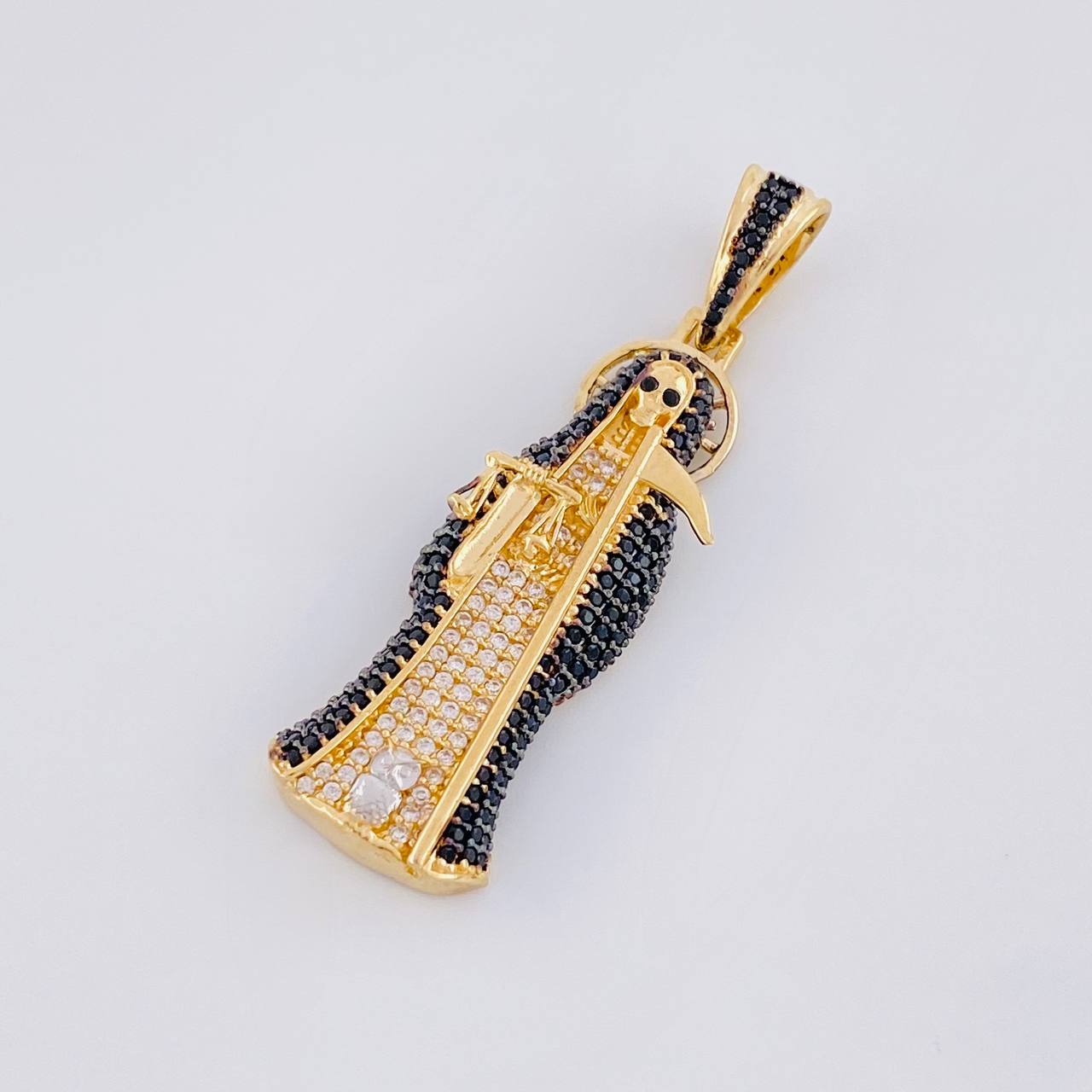 Pendant Santa Muerte 7.45g / 1 3/4 in Two-Tone Black Yellow 18K