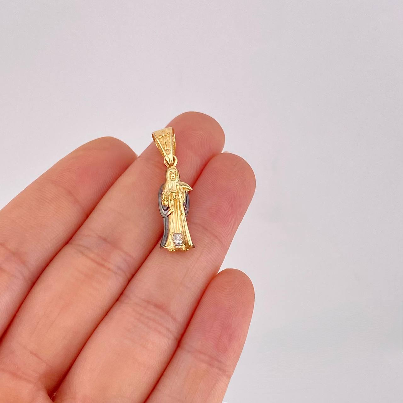 Dije Santa Muerte 2.75g / 1 1/4 in Dos Oros Negro Amarillo 18K