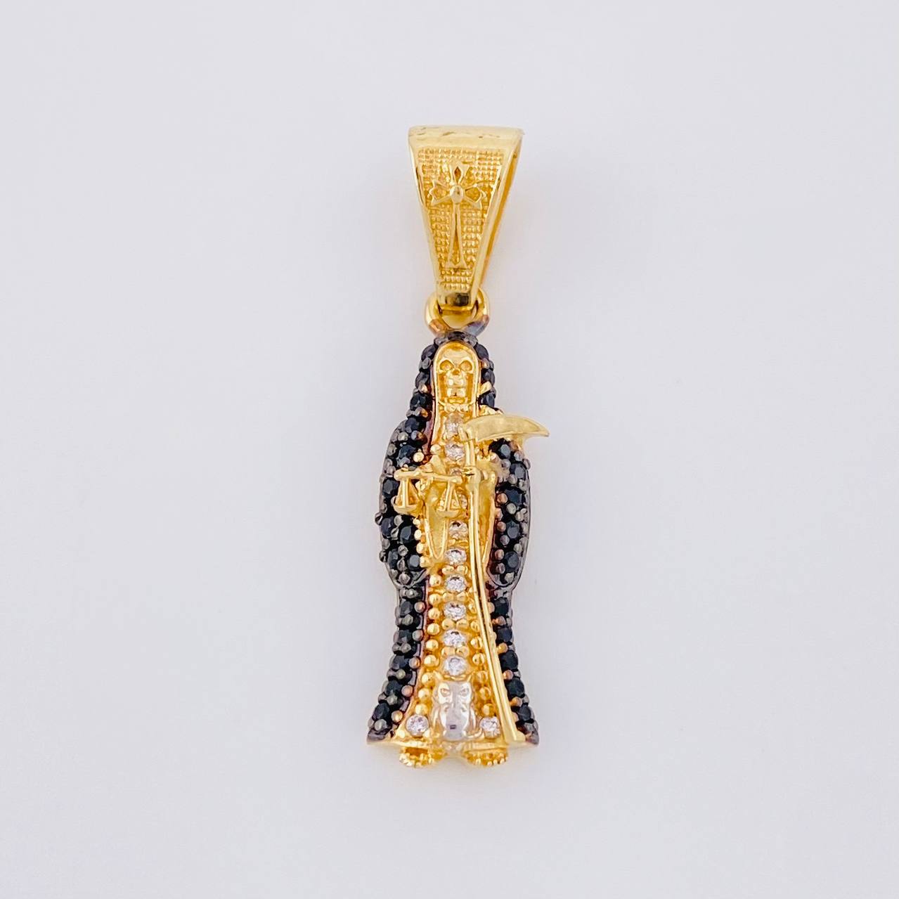 Dije Santa Muerte 2.65g / 1 1/4 in Dos Oros Negro Amarillo 18K