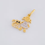 Dije Niña y Gato 1.05g / 3/4 in Dos Oros Amarillo Blanco 18K