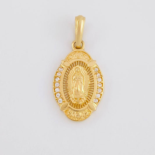 Pendant Virgin of Guadalupe Oval 1.9g / 1 in Yellow Gold 18K