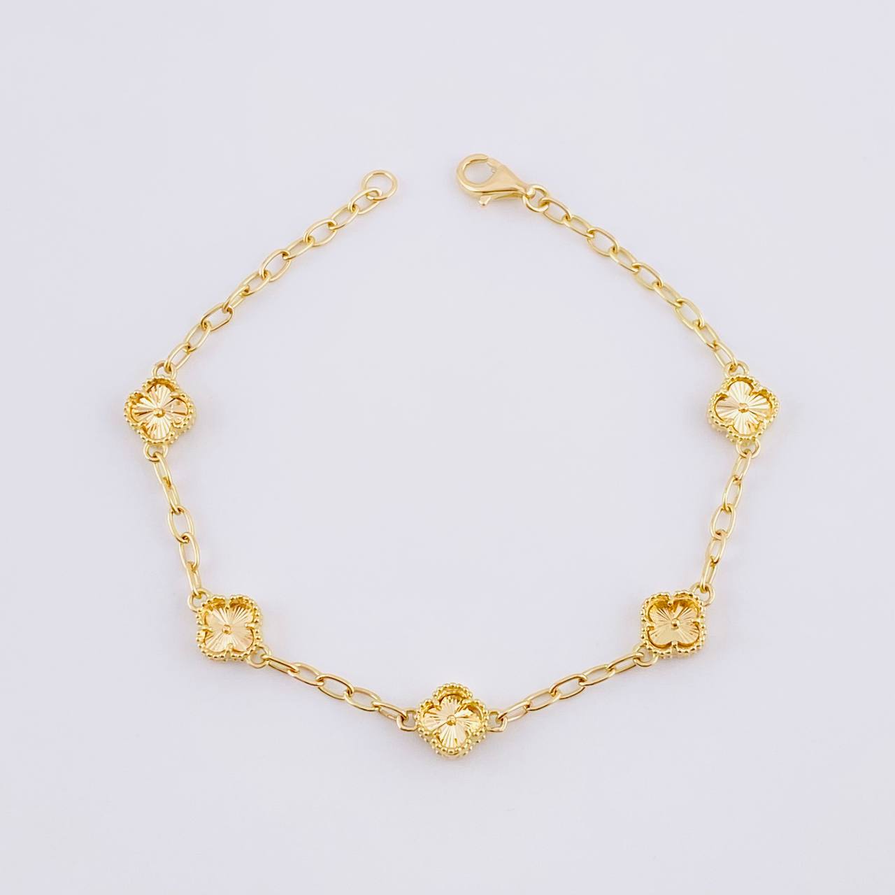 Pulso Aro Seguido Trébol 5.3g / 7 1/4 in / 2.5mm Oro Amarillo 18K