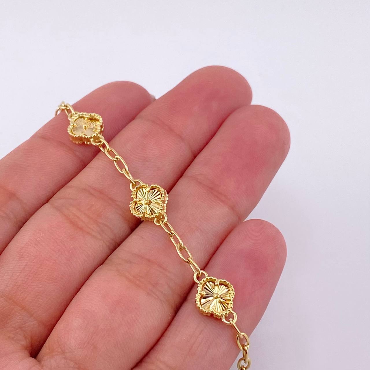 Classic Link Bracelet Clover 4.15g / 7 1/4 in / 2.5mm Yellow Gold 18K